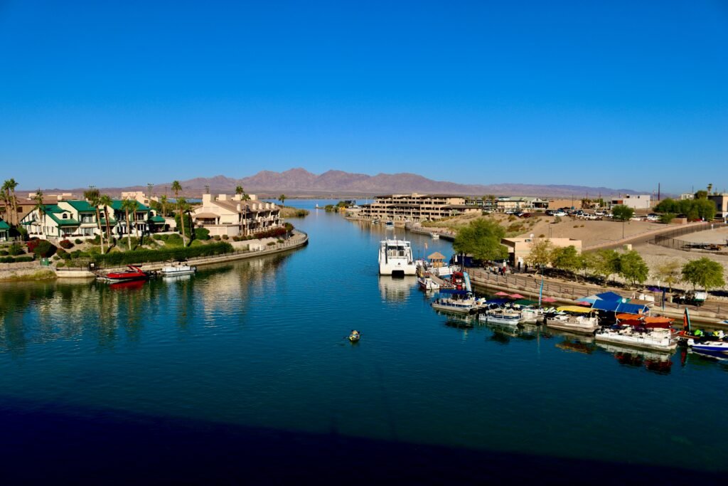 chris-kofoed-Lake Havasu-unsplash