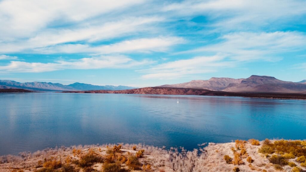pexels-dominik-701407730-Roosevelt Lake